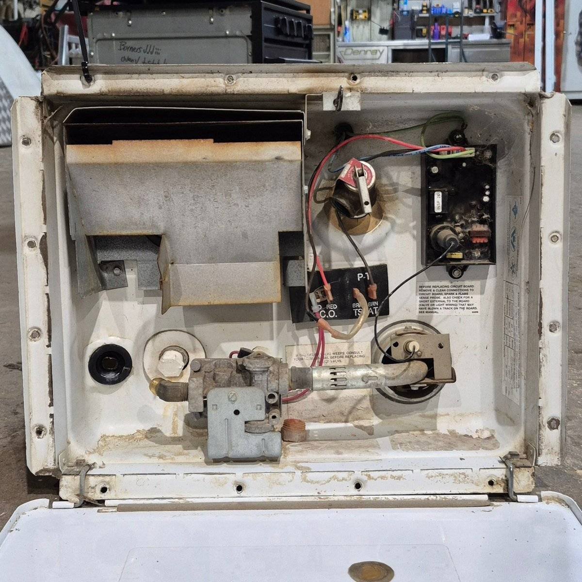 Used Complete Atwood Hot Water Heater - G6A - 8E - 16 X 16 X 12.375 - Young Farts RV Parts