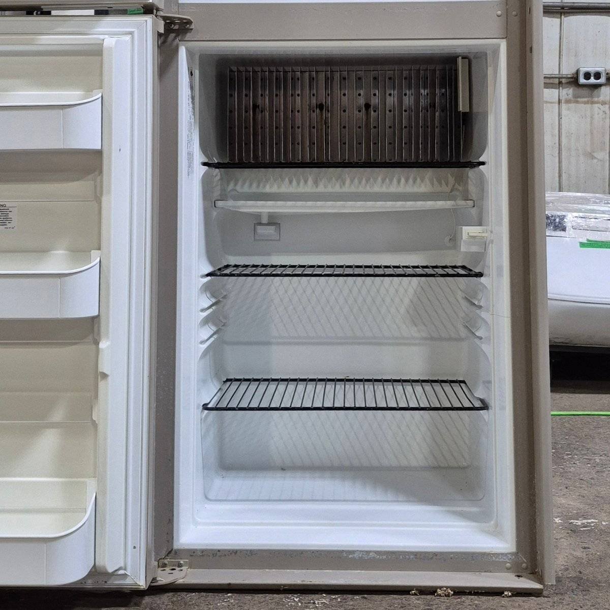 Used Complete Dometic Fridge, 2 - WAY - RM2652 - Young Farts RV Parts