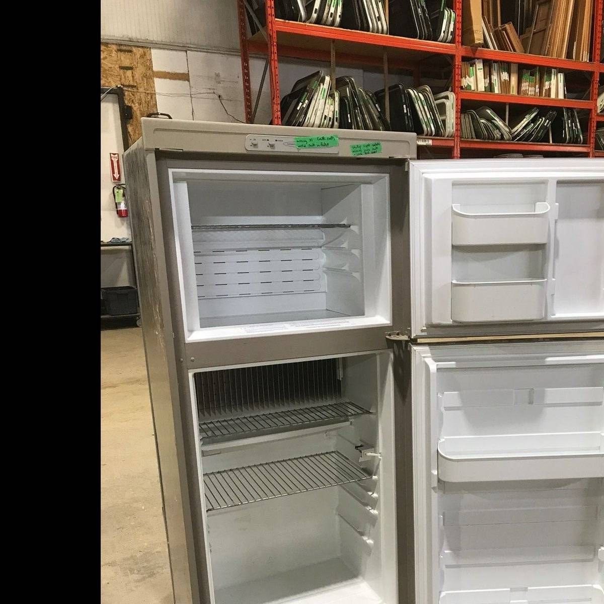 Used Complete Dometic Fridge, 2-Way - RM2652 - Young Farts RV Parts