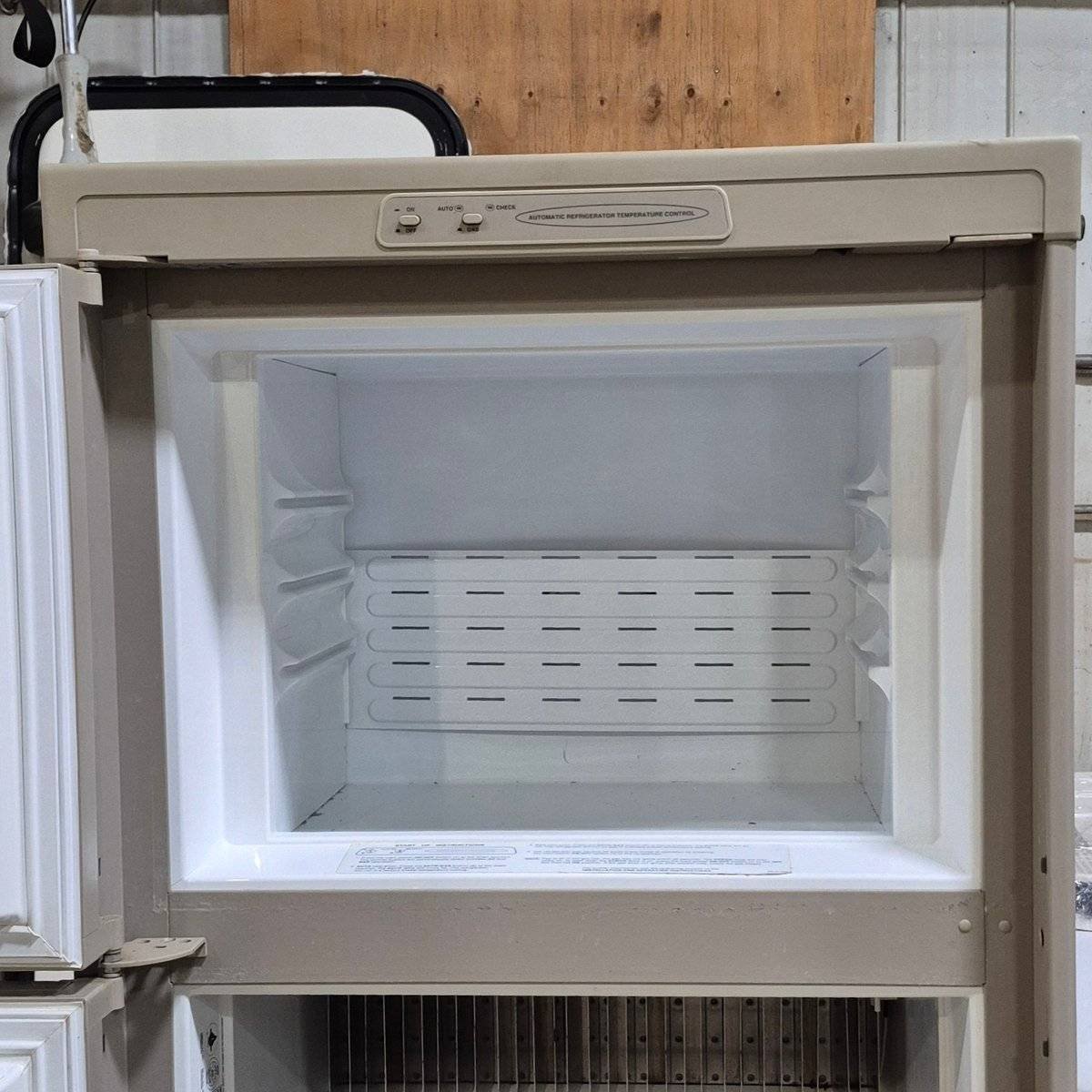 Used Complete Dometic Fridge, 2 - WAY - RM2652 - Young Farts RV Parts