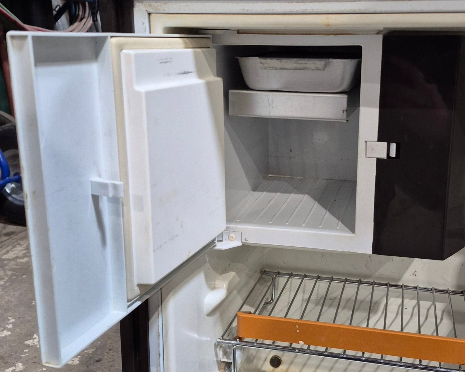Used Complete Dometic RM215 Fridge 2 - WAY - Young Farts RV Parts