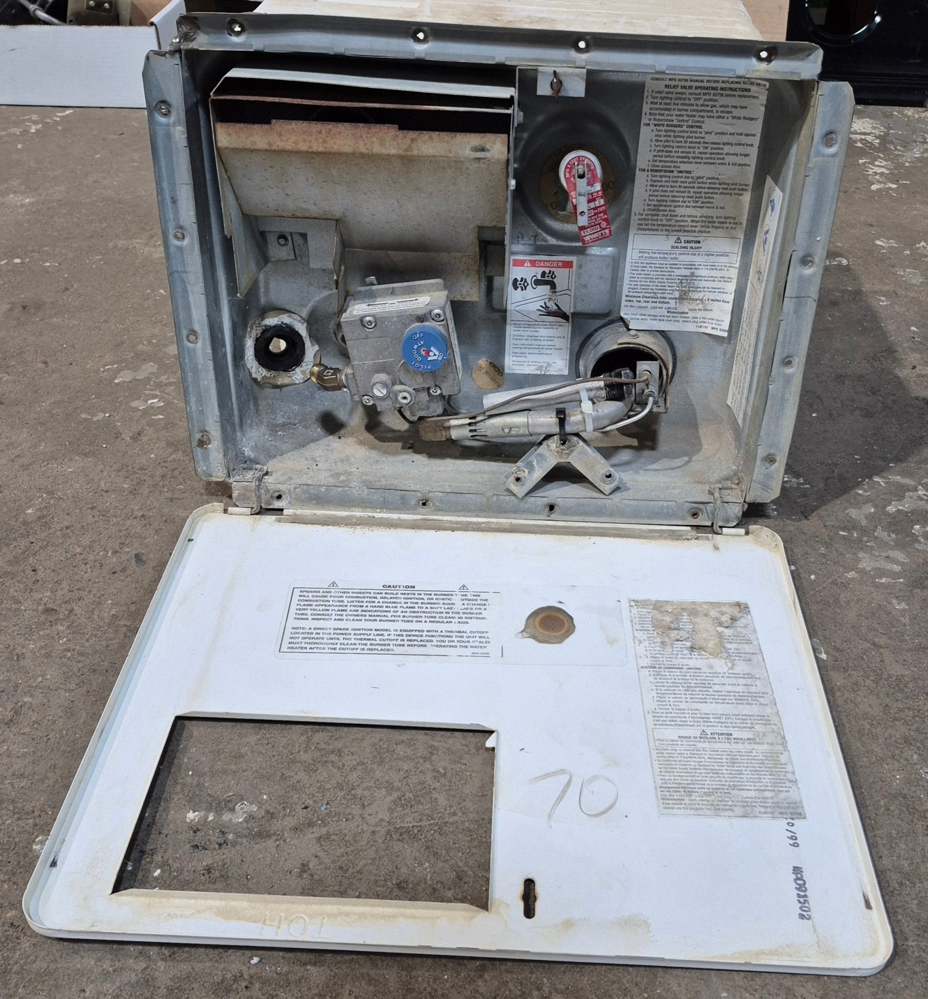 Used Complete G6A - 7 Atwood Hot Water Heater 6 Gallon - Young Farts RV Parts