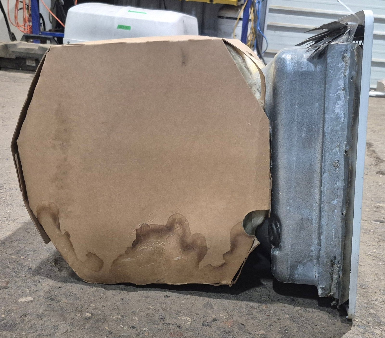 Used Complete G6A-8E Atwood Hot Water Heater 6 Gal. - Young Farts RV Parts