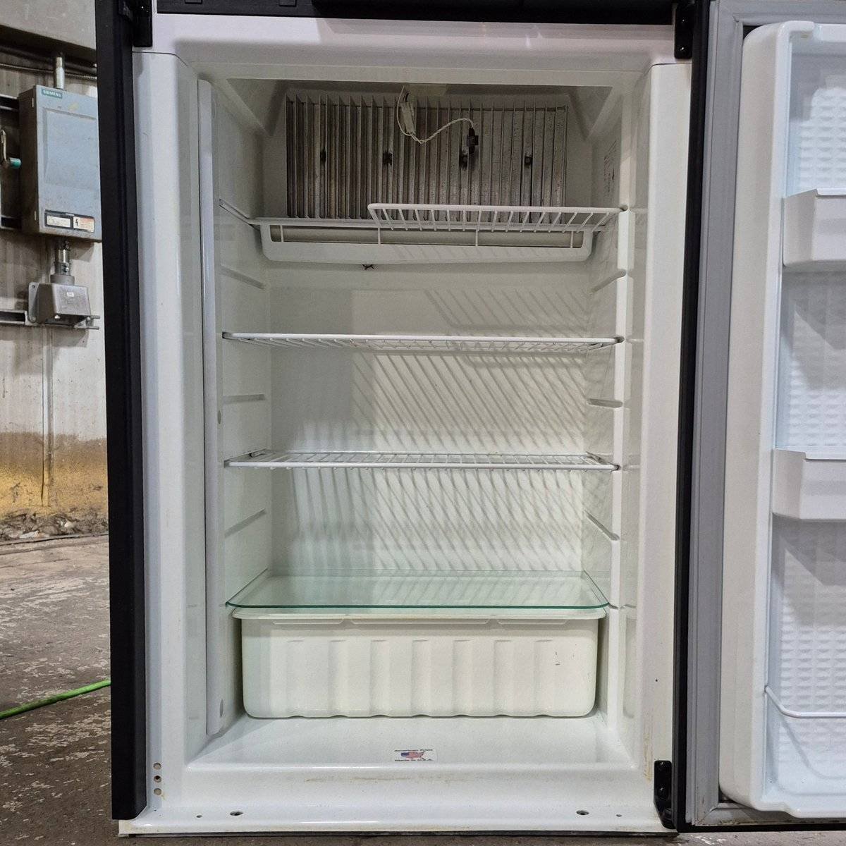 Used Complete Norcold Fridge, 2 - WAY - 9162 - Young Farts RV Parts