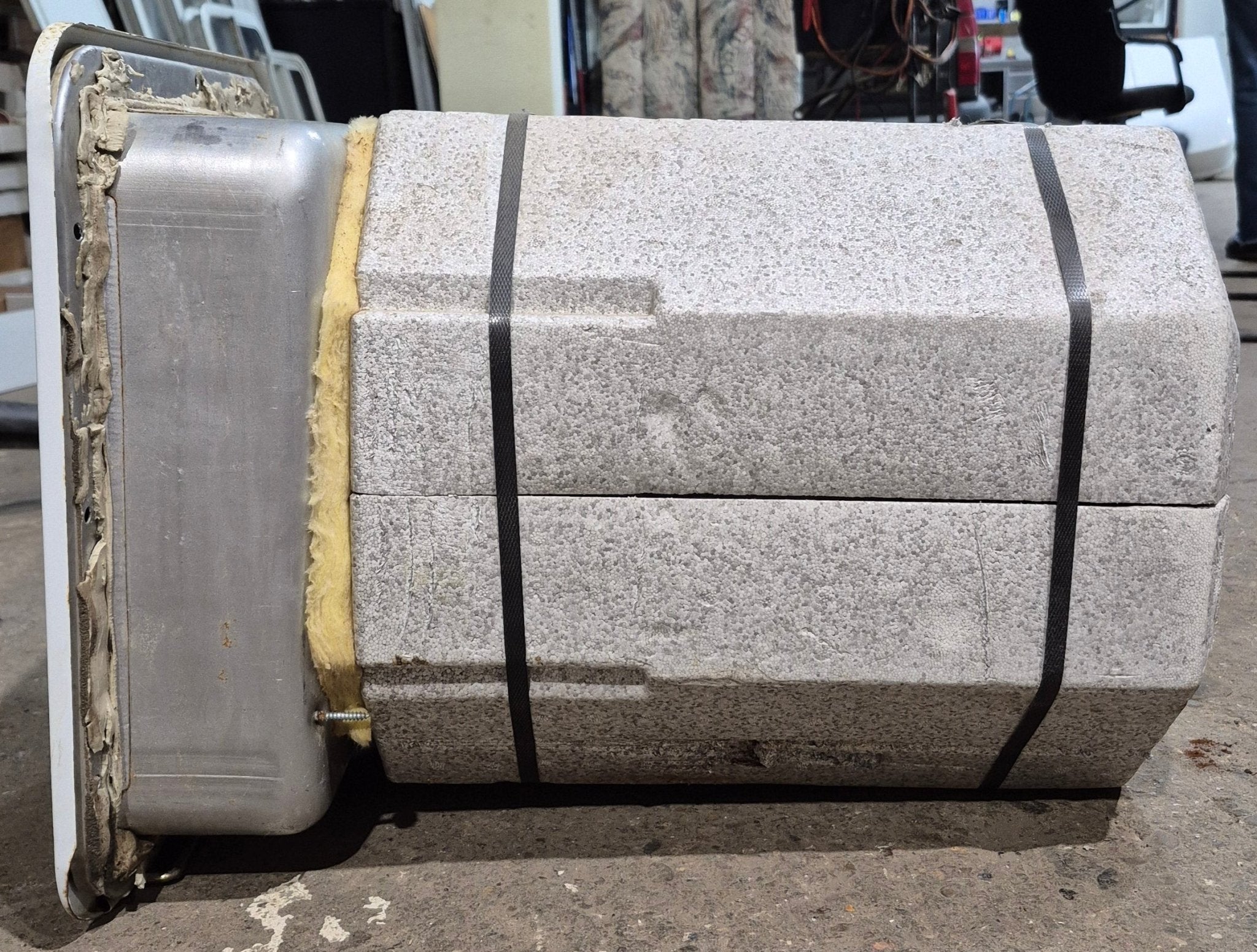 Used Complete Suburban Hot Water Heater, 6 Gal. - SW6P - Young Farts RV Parts