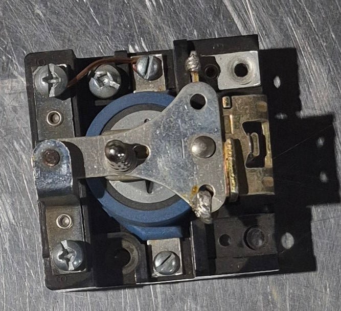 Used Deltrol Controls Heavy Duty Power Relay 900 SPDT - 29823 - 61 - Young Farts RV Parts