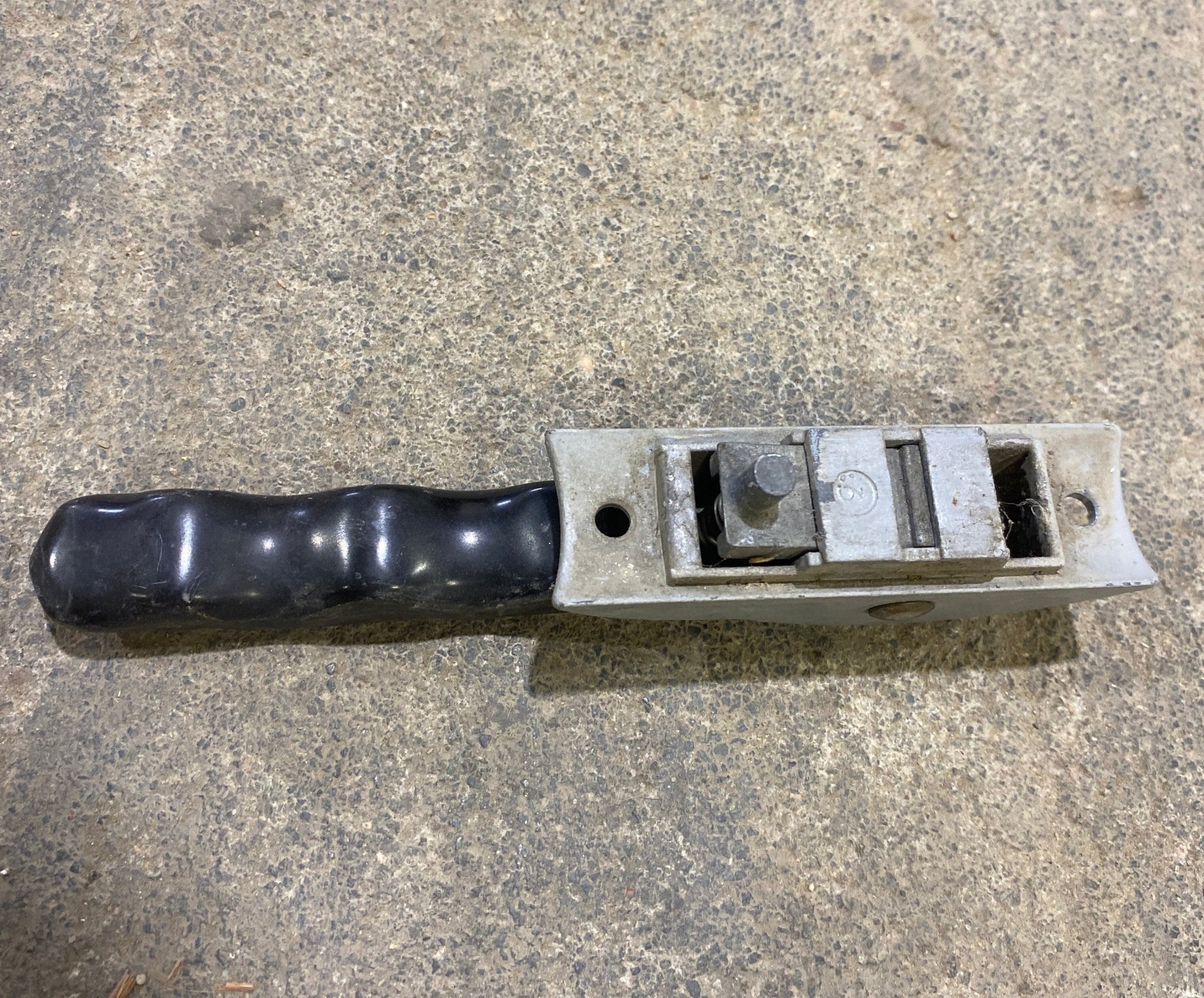 Used Dometic 830644 Lift Handle - Young Farts RV Parts