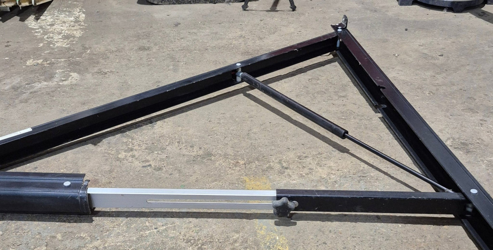 Used Dometic 9100 Power Awning Arm, Standard RH Idler (Power Side), 65 1/2