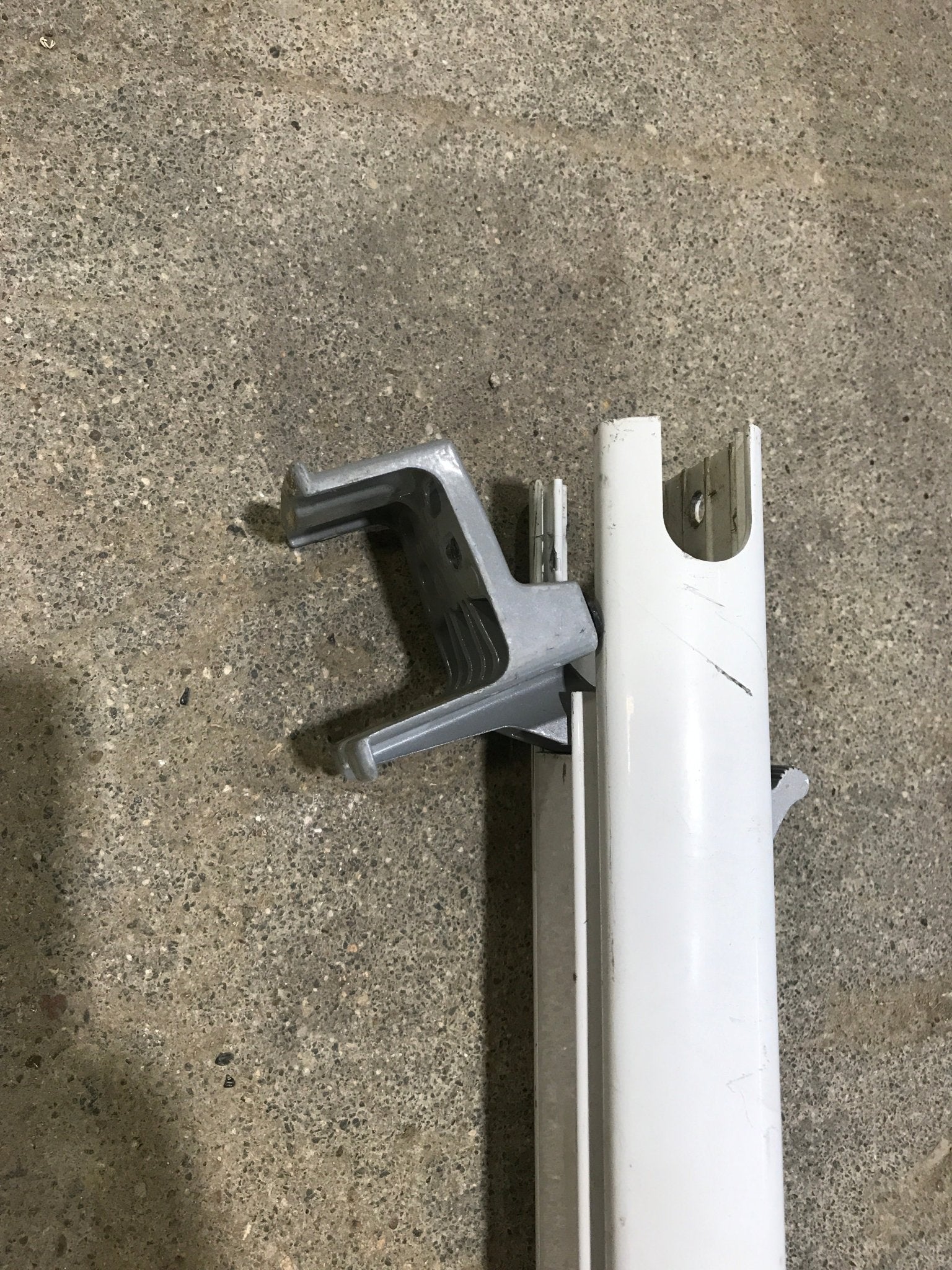 Used Dometic / A&E 8500 Awning Single Manual Arm - Young Farts RV Parts