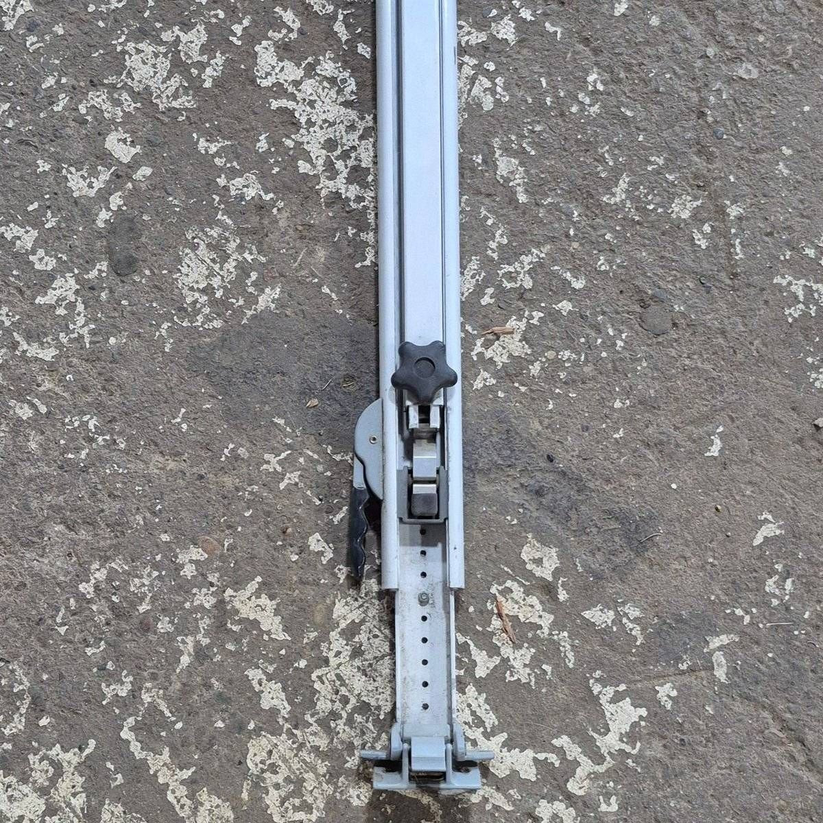 Used Dometic / A&E 8500 Awning Single Manual Arm - Young Farts RV Parts