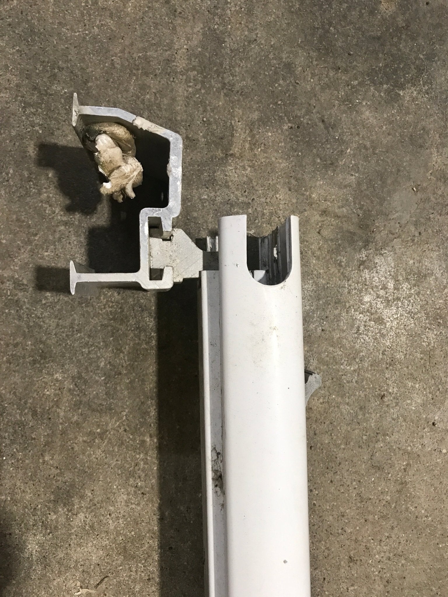 Used Dometic / A&E 8500 Awning Single Manual Arm - Young Farts RV Parts