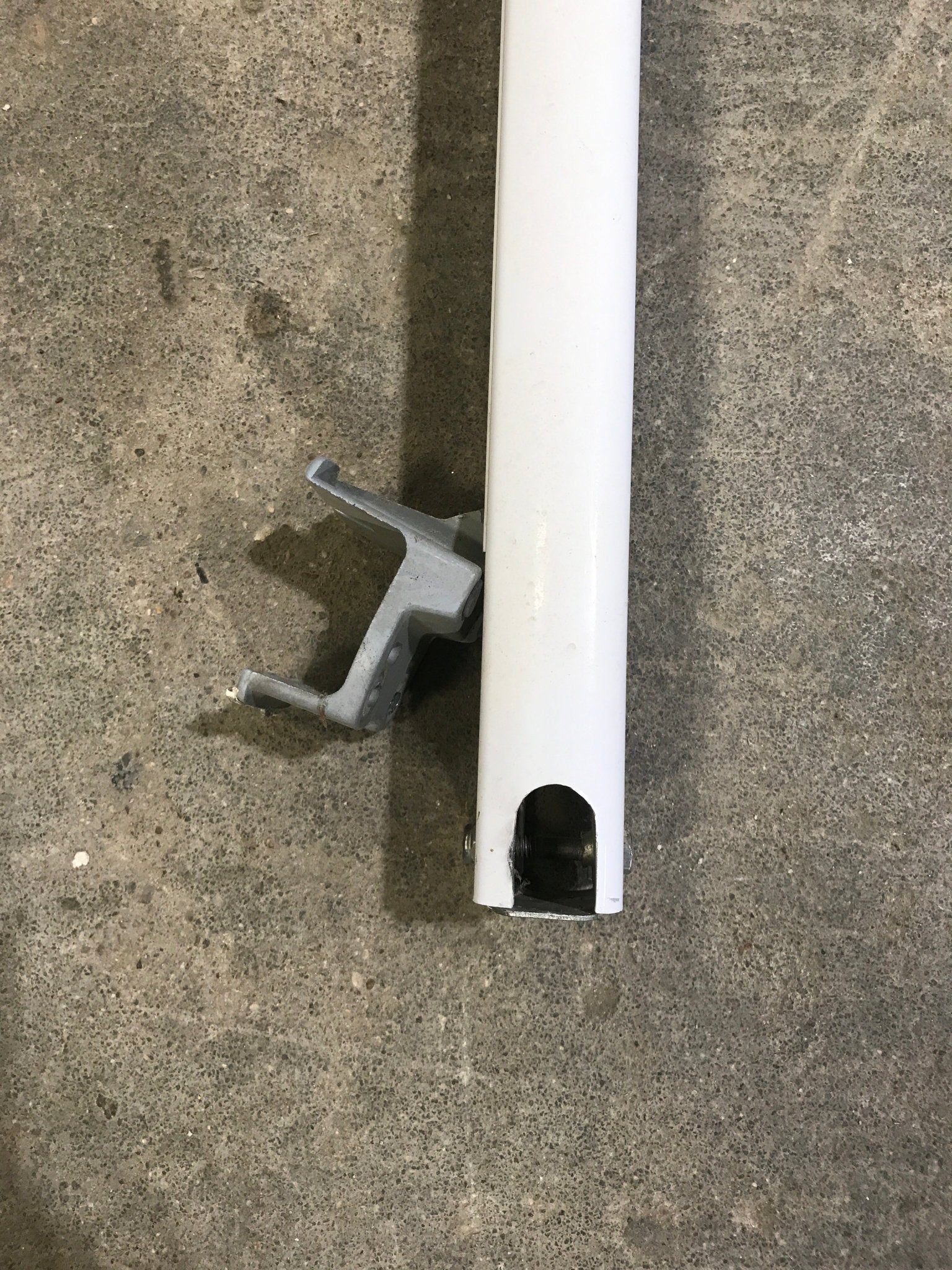 Used Dometic / A&E 8500 Awning Single Manual Arm - Young Farts RV Parts