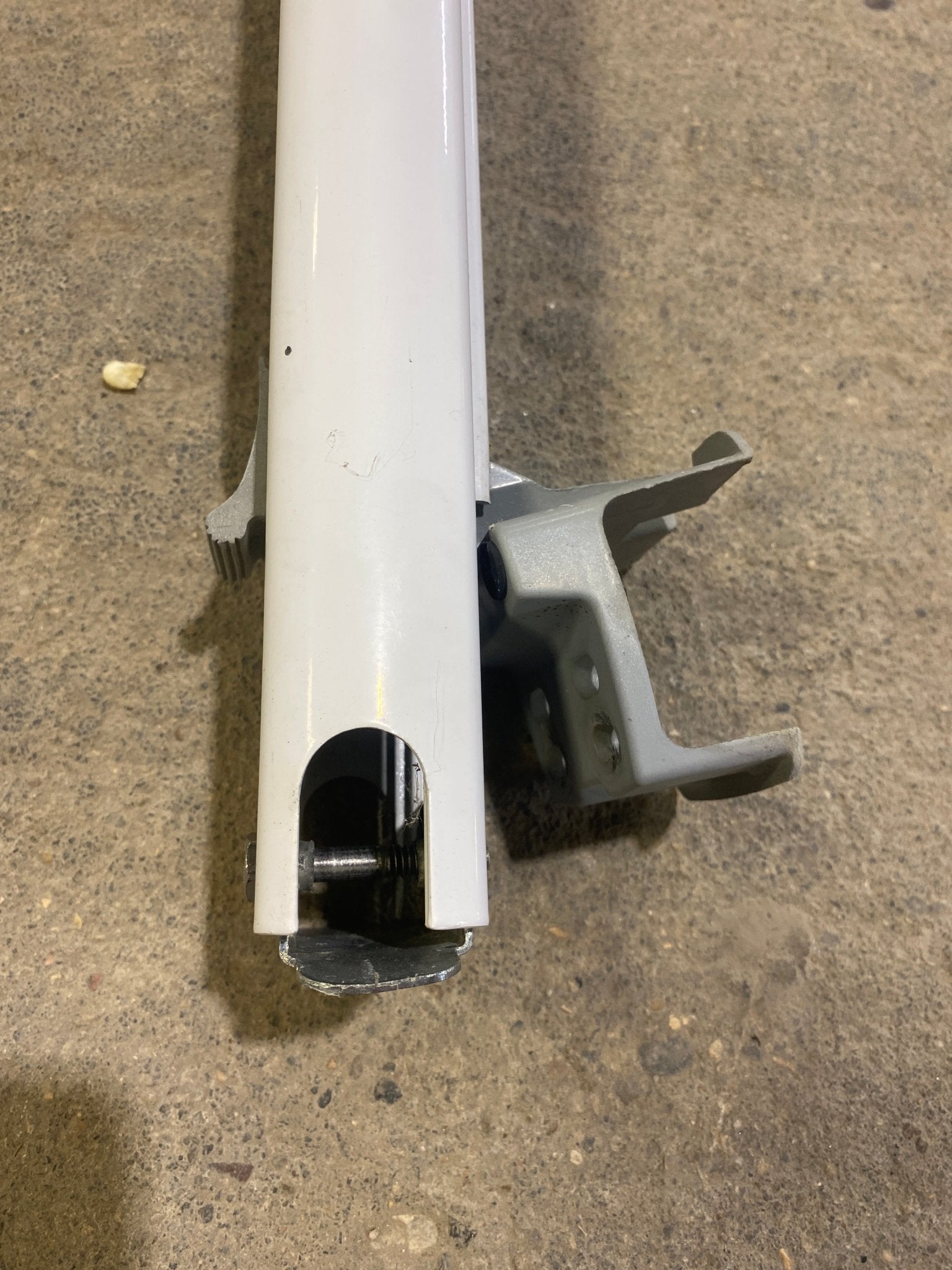 Used Dometic / A&E 8500 Awning Single Manual Arm - Young Farts RV Parts