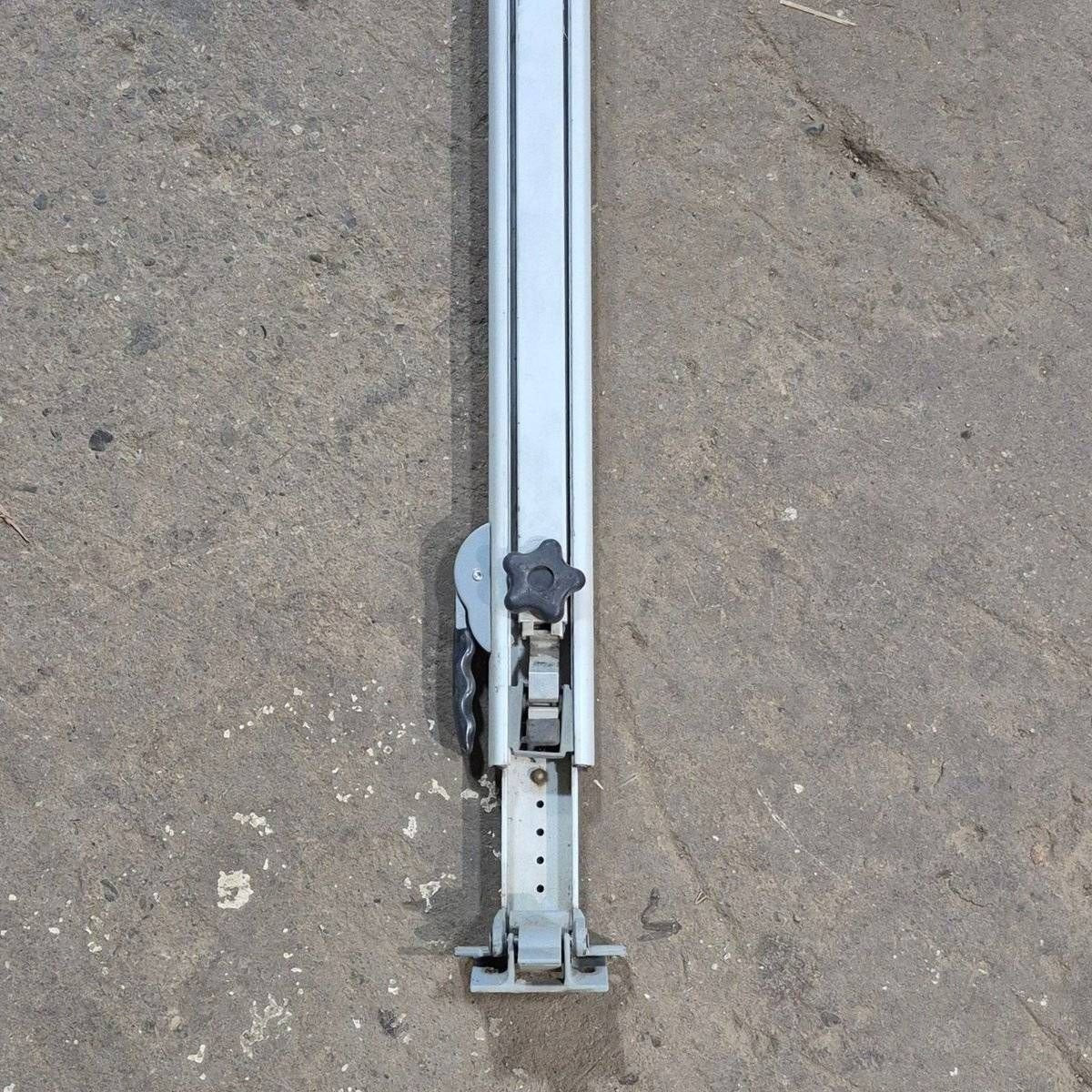 Used Dometic / A&E 8500 Awning Single Manual Arm - Young Farts RV Parts