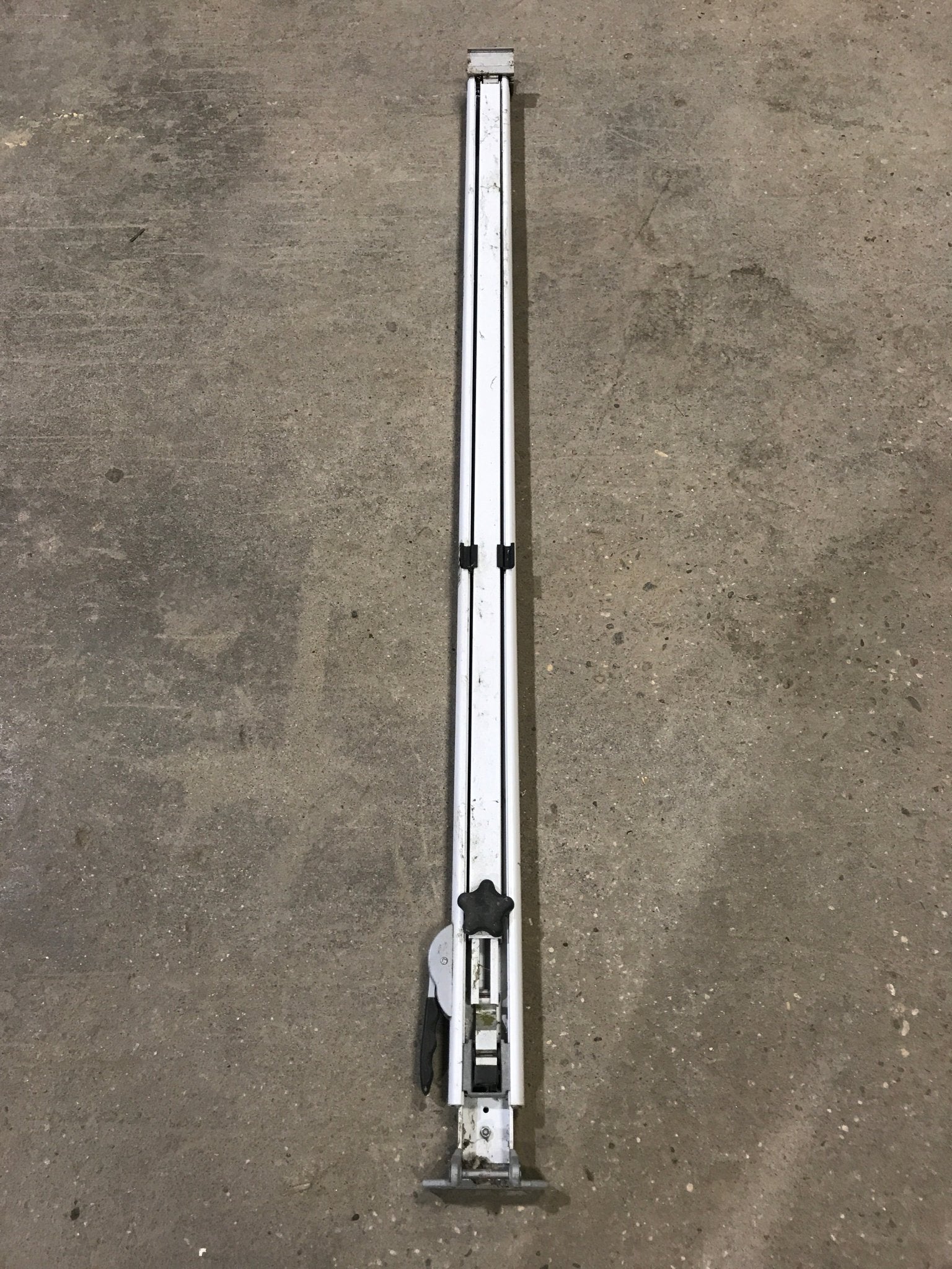 Used Dometic / A&E 8500 Awning Single Manual Arm - Young Farts RV Parts