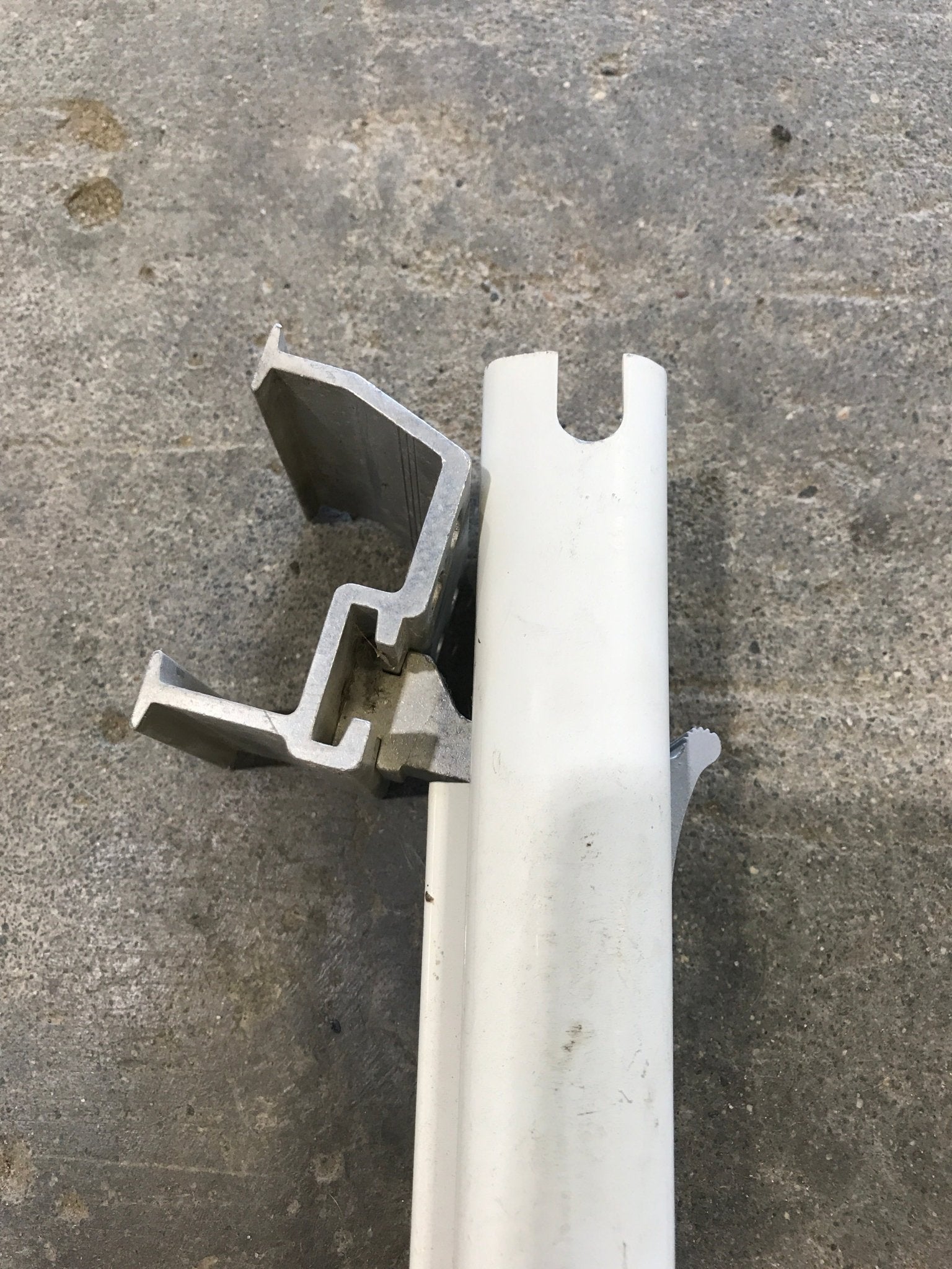 Used Dometic / A&E 8500 Awning Single Manual Arm - Young Farts RV Parts