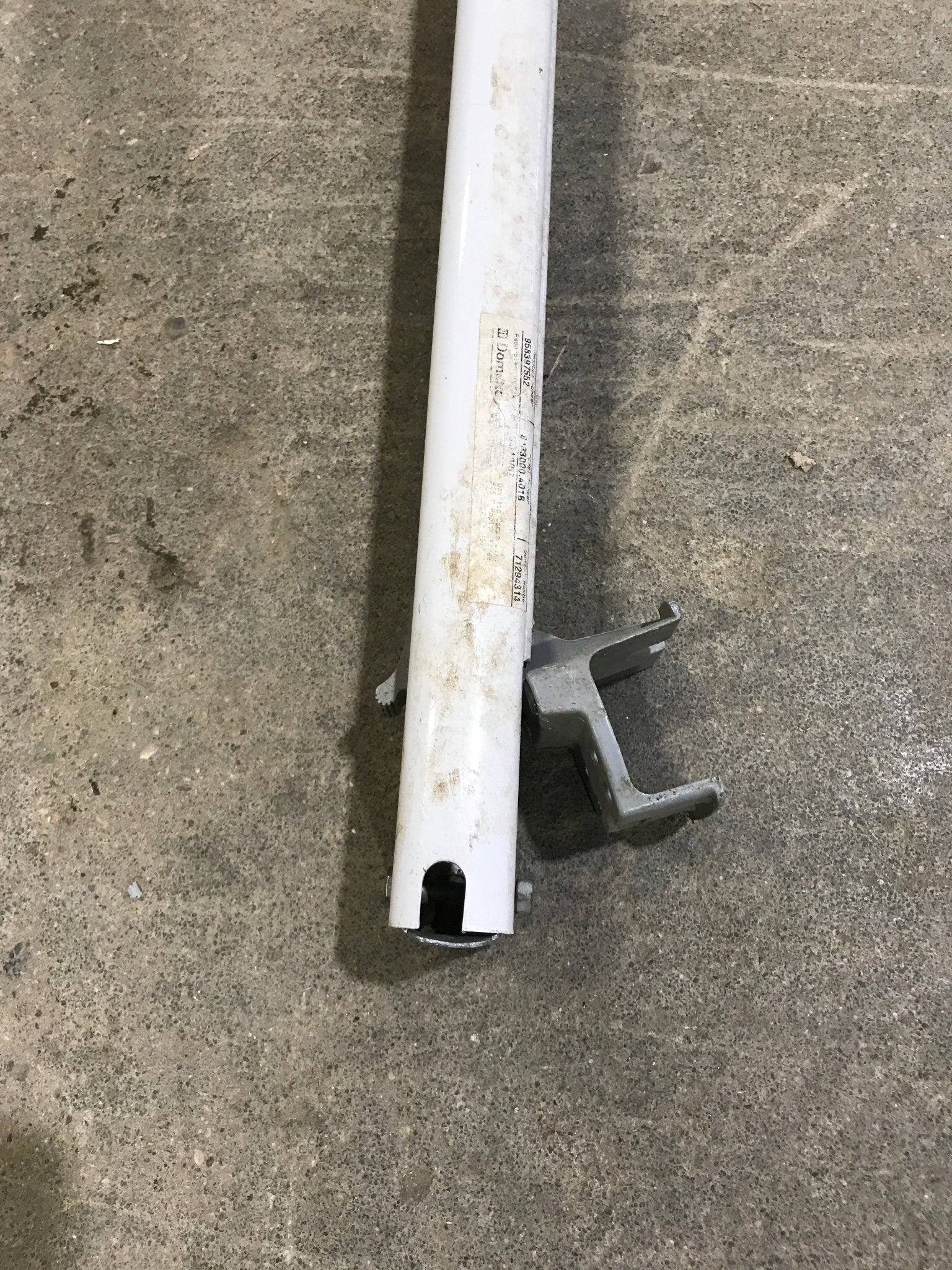 Used Dometic / A&E 8500 Awning Single Manual Arm - Young Farts RV Parts