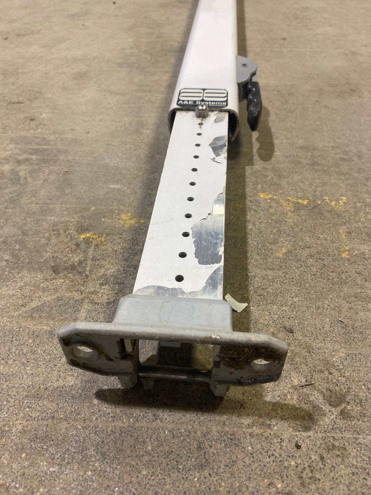 Used Dometic / A&E 8500 Awning Single Manual Arm - Young Farts RV Parts