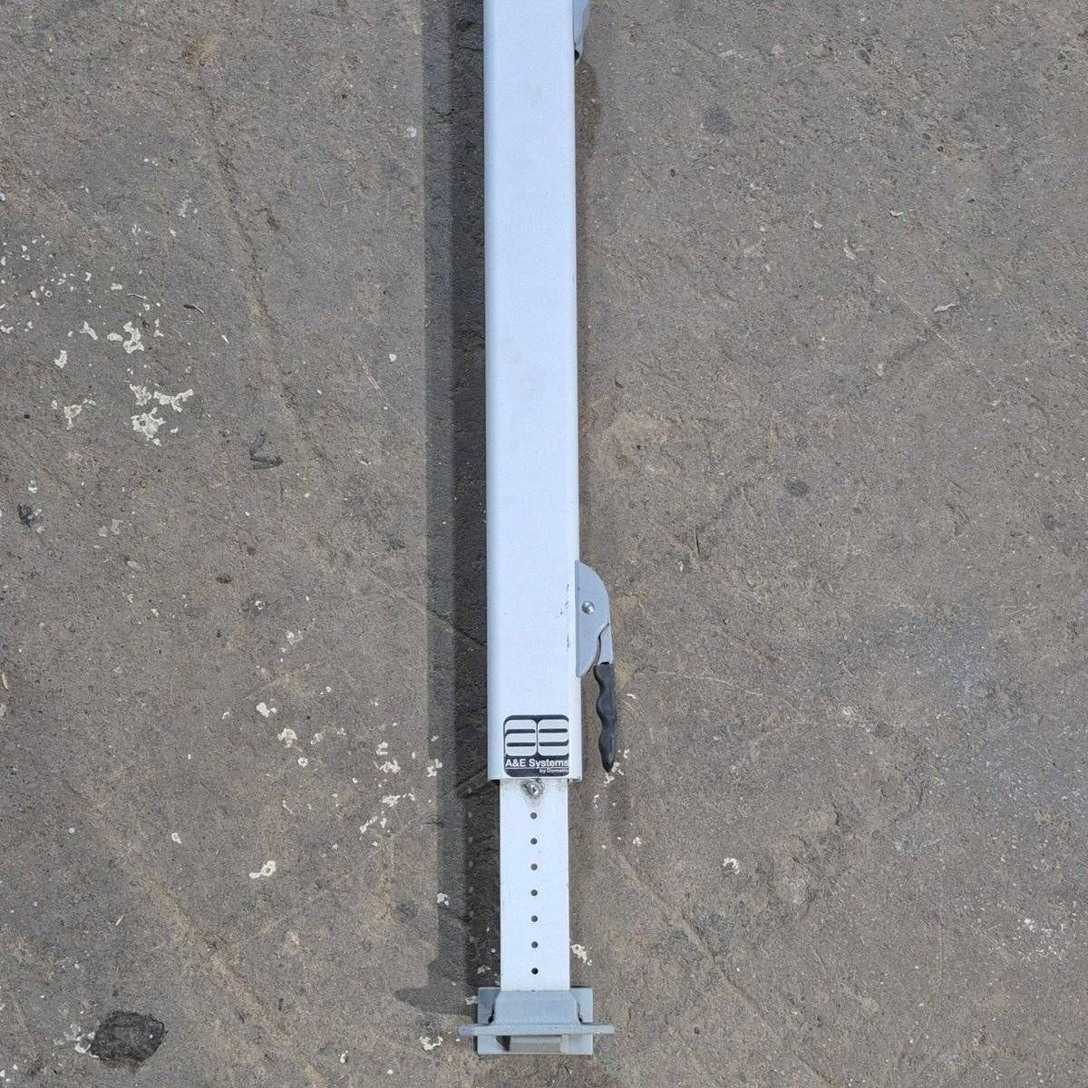 Used Dometic / A&E 8500 Manual Awning Arm, Tall, White - 8480000.401B - Young Farts RV Parts