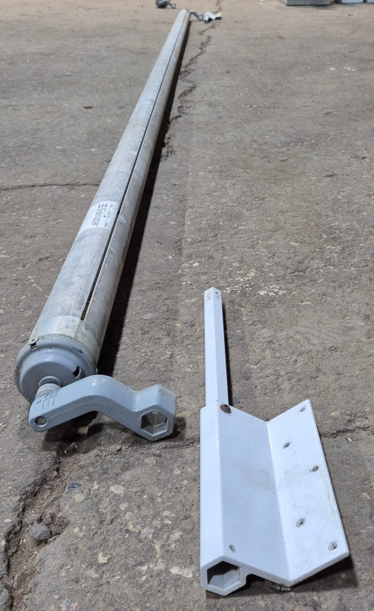 Used Dometic/ A&E Deluxe Plus Window Awning 162" - Young Farts RV Parts