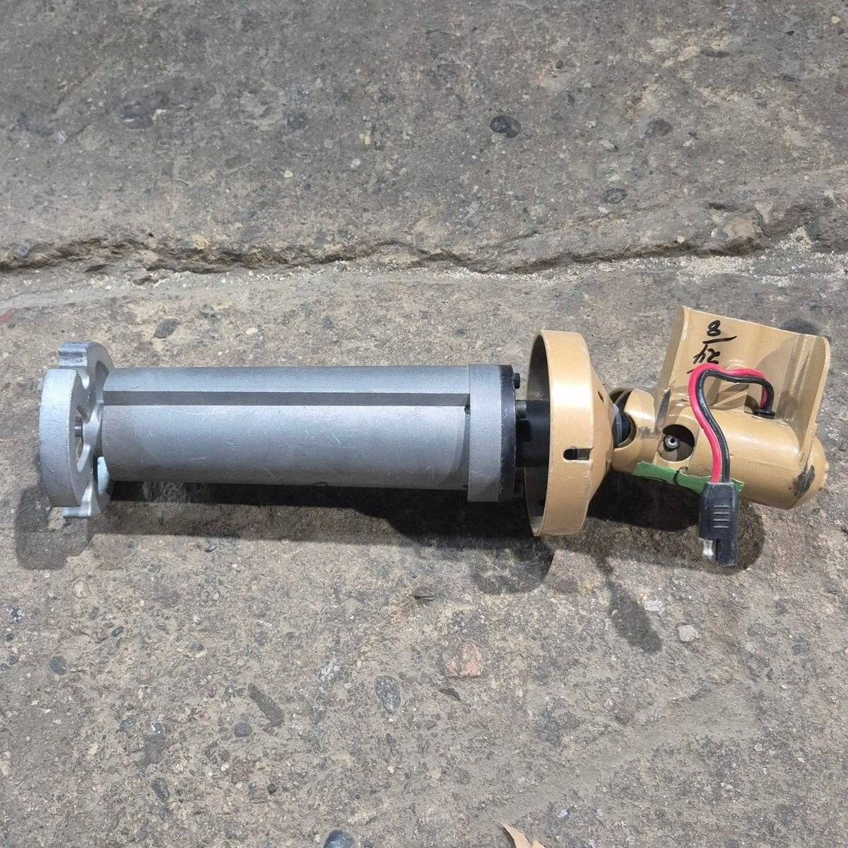 Used Dometic/ A&E Drive Head Assembly, Gold - WeatherPro , 3307923.115V - Young Farts RV Parts