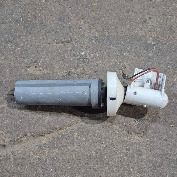 Used Dometic/ A&E Drive Head Assembly, White - WeatherPro , 3307923.115B - Young Farts RV Parts