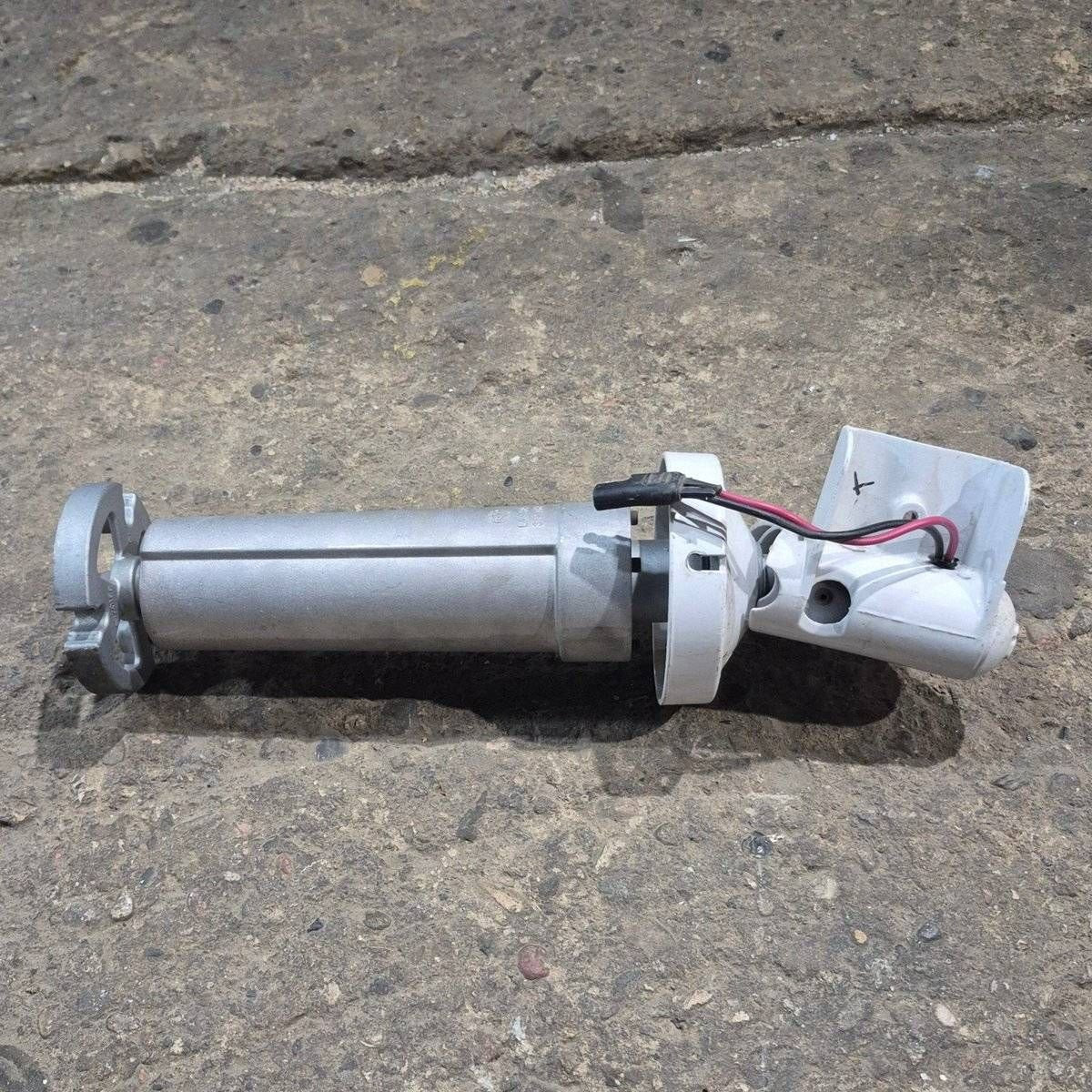 Used Dometic/ A&E Drive Head Assembly, White - WeatherPro , 3307923.115B - Young Farts RV Parts