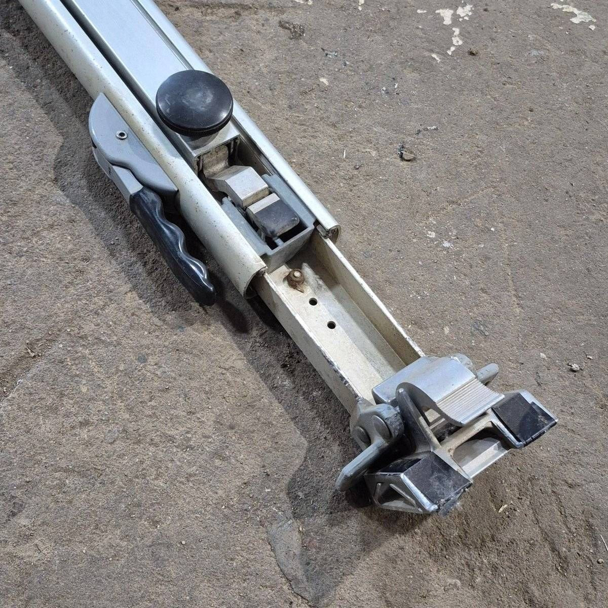 Used Dometic Awning Arm, 8500 Series, Silver (Satin), 73