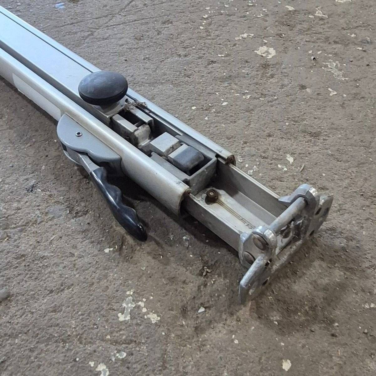 Used Dometic Awning Arm, 8500 Series, Silver (Satin), 73