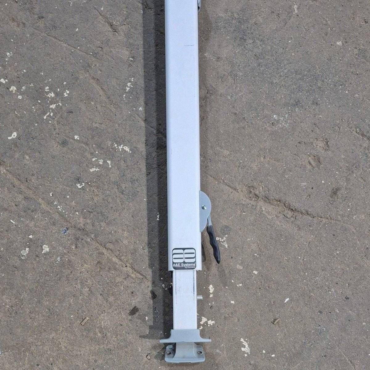 Used Dometic Awning Arm, 8500 Series, White, 61