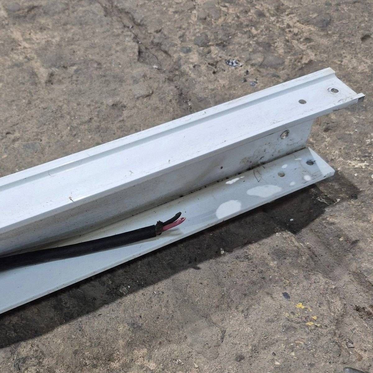 Used Dometic Awning Arm, Drive (Front) Powered, White, 65 1/2