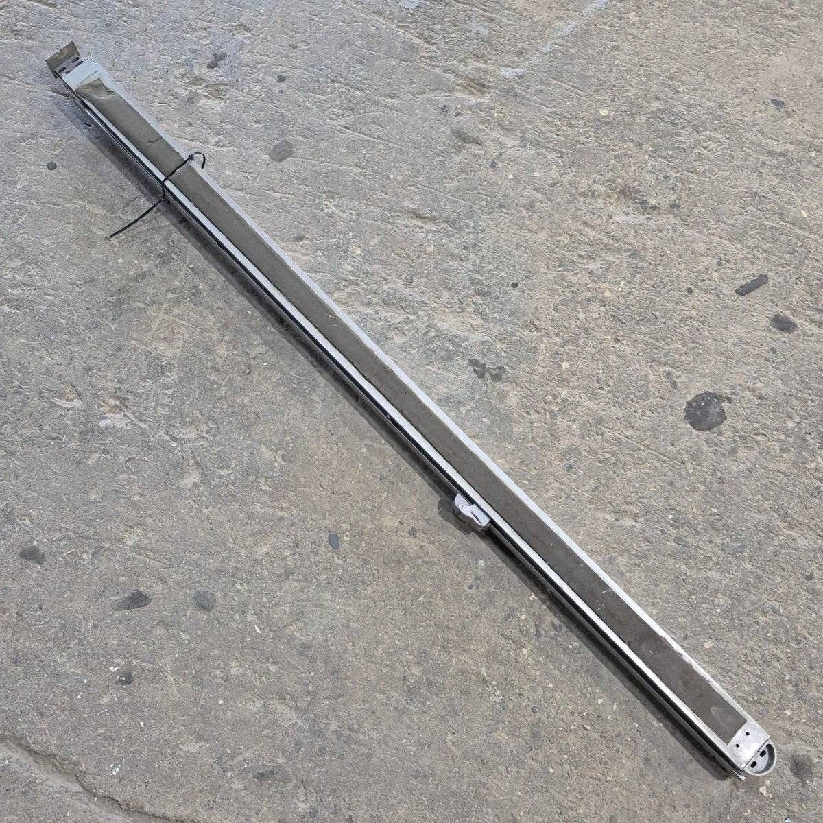 Used Dometic Awning Arm, Idler (Rear) Non - Powered, Silver (Satin), 65 1/2