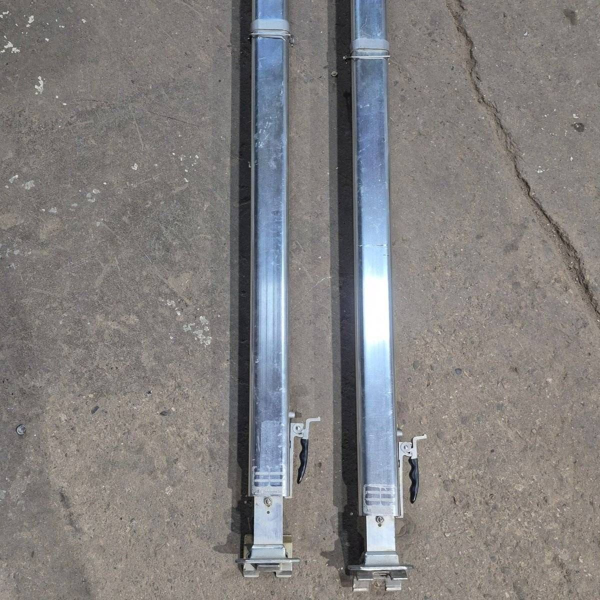 Used Dometic Awning Arm Set, Chrome, 73