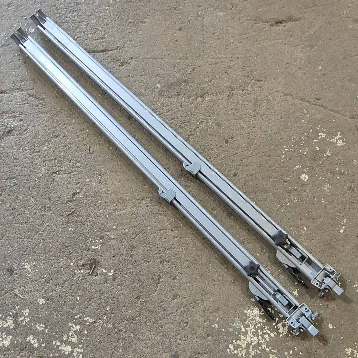 Used Dometic Awning Arm Set, Silver (Satin), 61