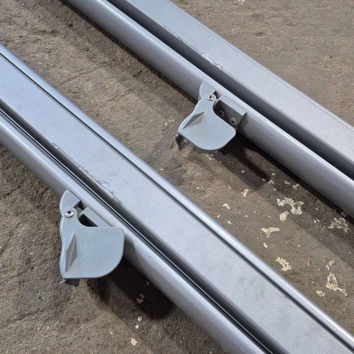 Used Dometic Awning Arm Set, Silver (Satin), 61