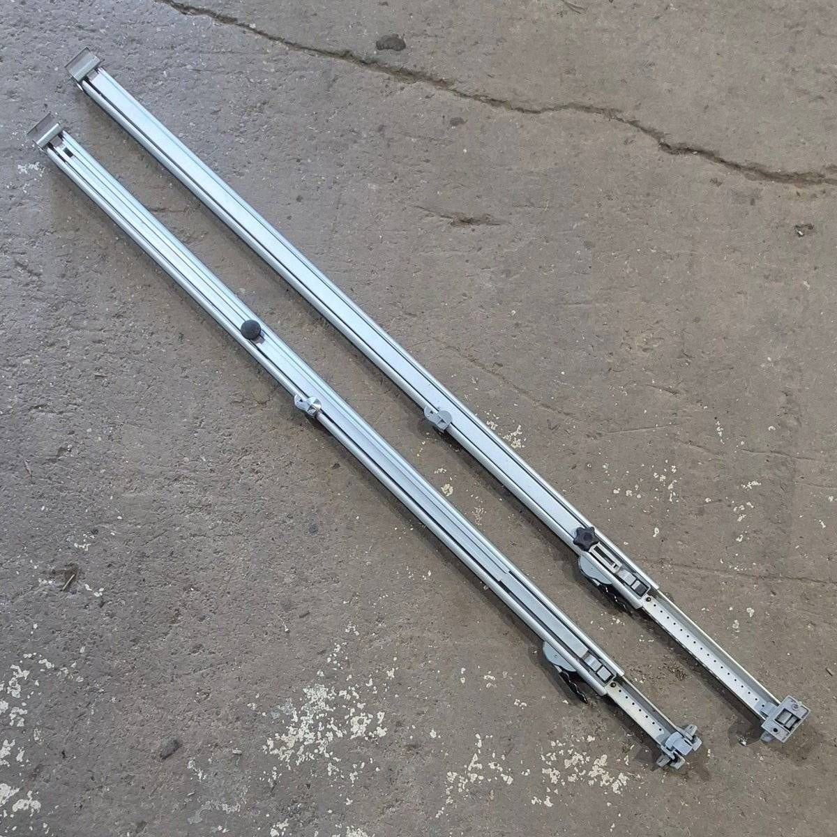 Used Dometic Awning Arm Set, Silver (Satin), 73