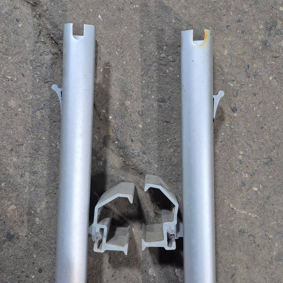 Used Dometic Awning Arm Set, Silver (Satin), 73
