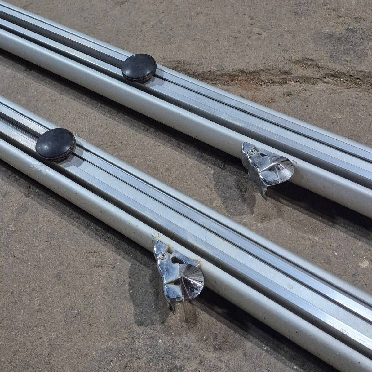 Used Dometic Awning Arm Set, Silver (Satin), 73