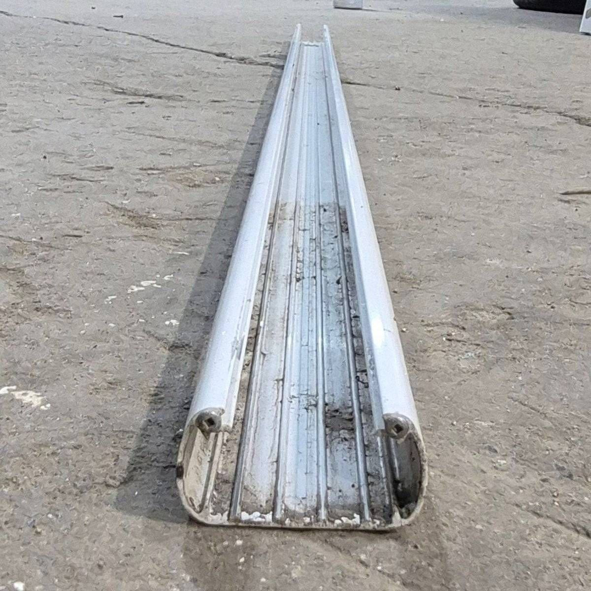 Used Dometic Awning Main Arm, White, 73