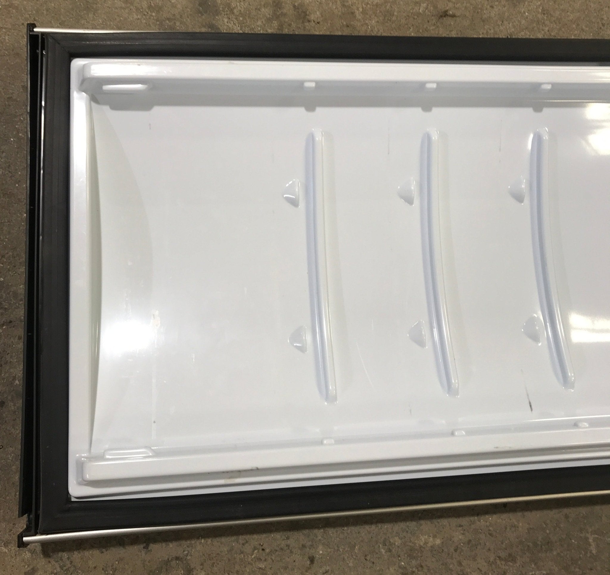 Used Dometic Complete Door RH - 2413258613 - Young Farts RV Parts