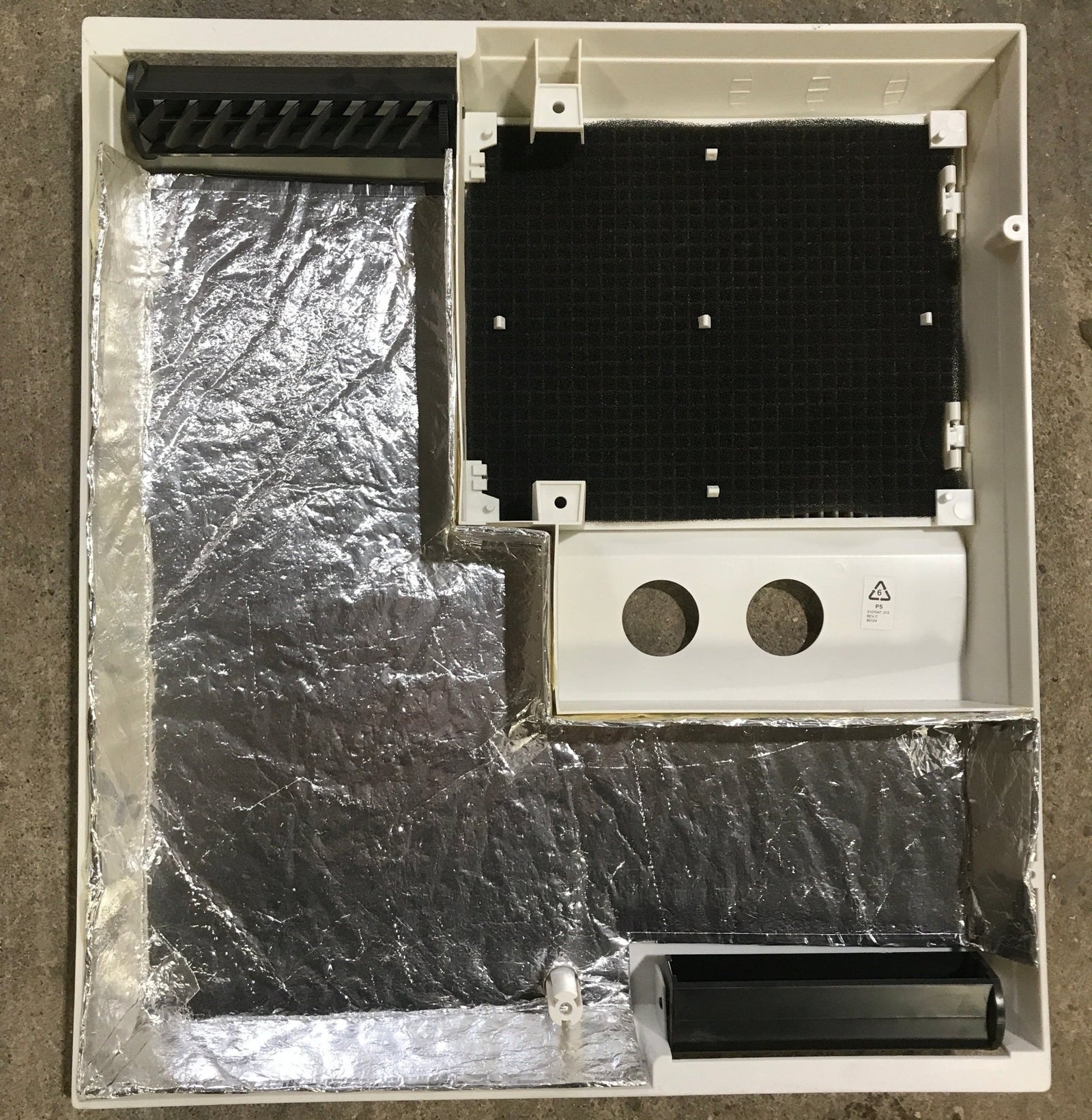 Used Dometic / Duo - therm Air Conditioner Ceiling Assembly - 3107188009 - Young Farts RV Parts