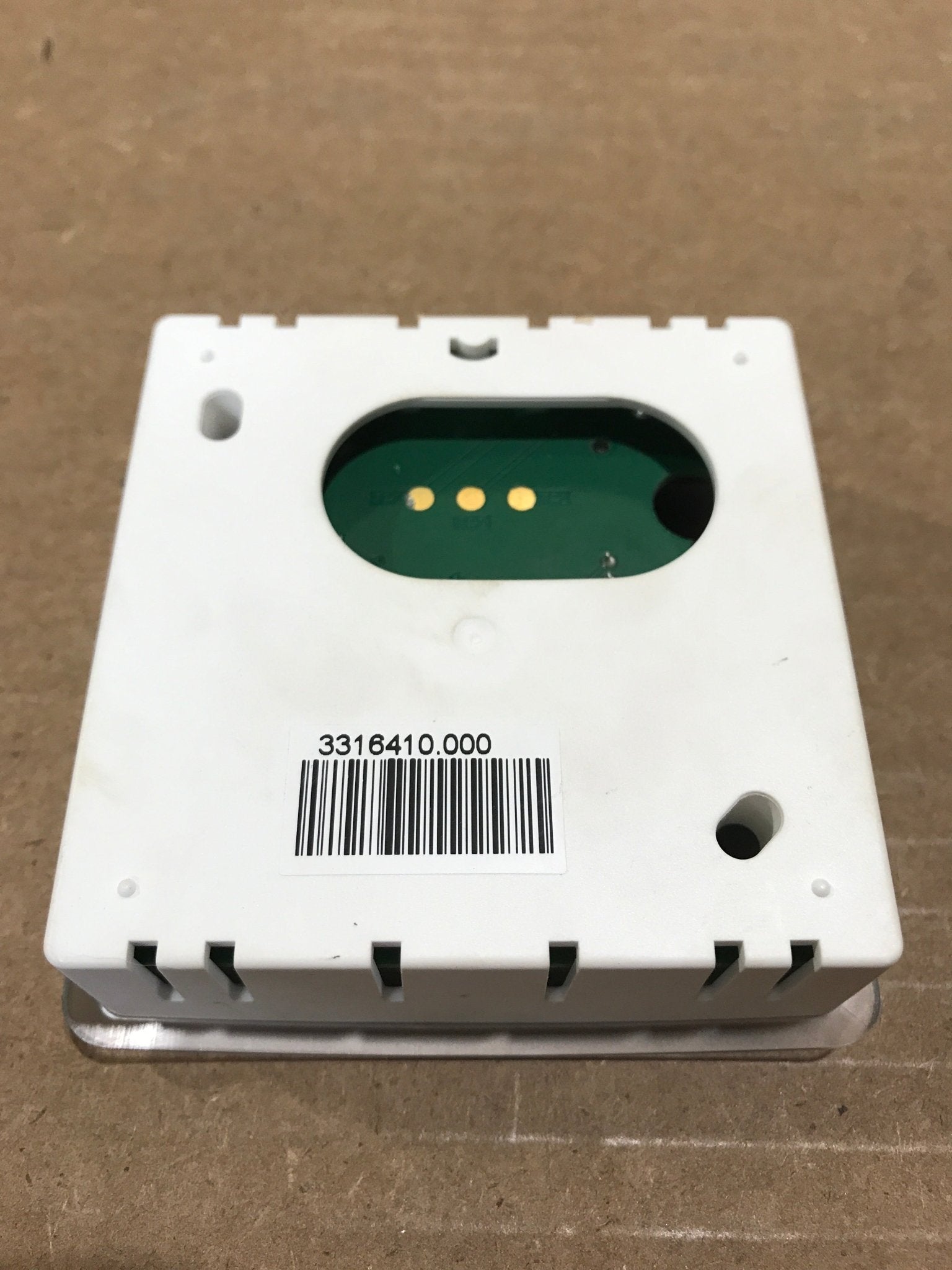 Used Dometic / Duo - therm Digital Wall Thermostat, Single Zone, White - 3316250.700 - Young Farts RV Parts