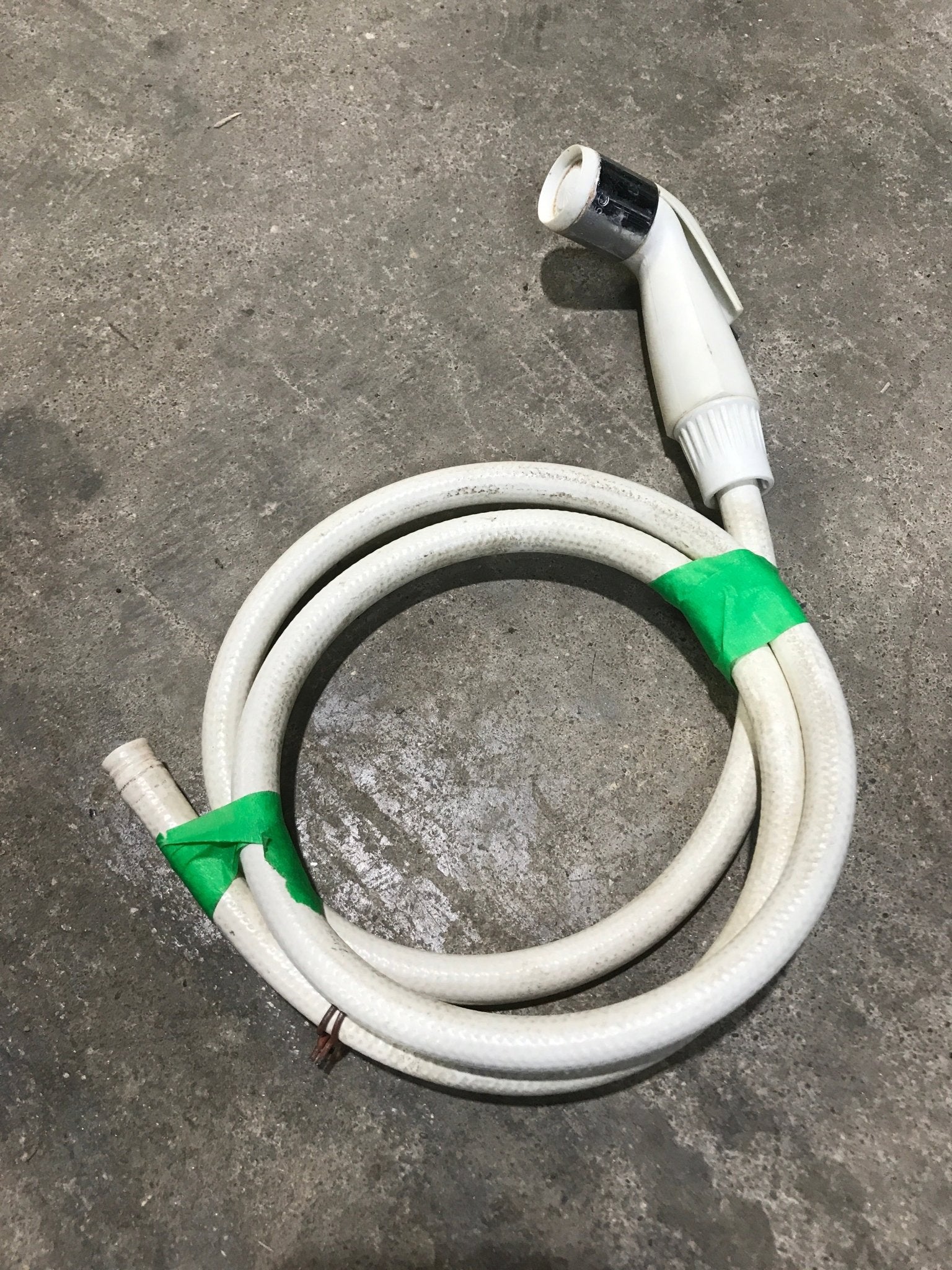 Used Dometic Hand Sprayer - 340683 - Young Farts RV Parts