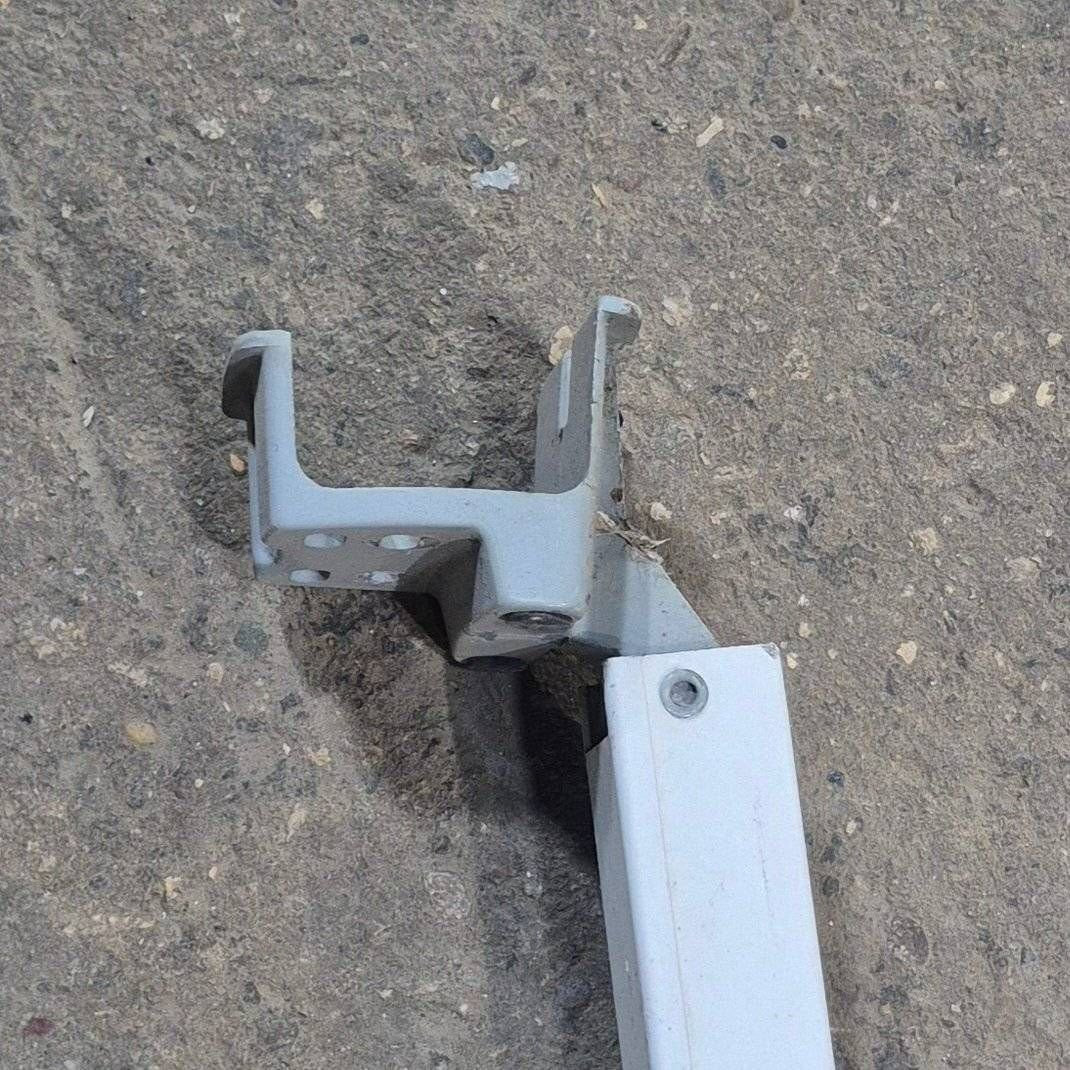 Used Dometic Main Rafter Arm, White, 66