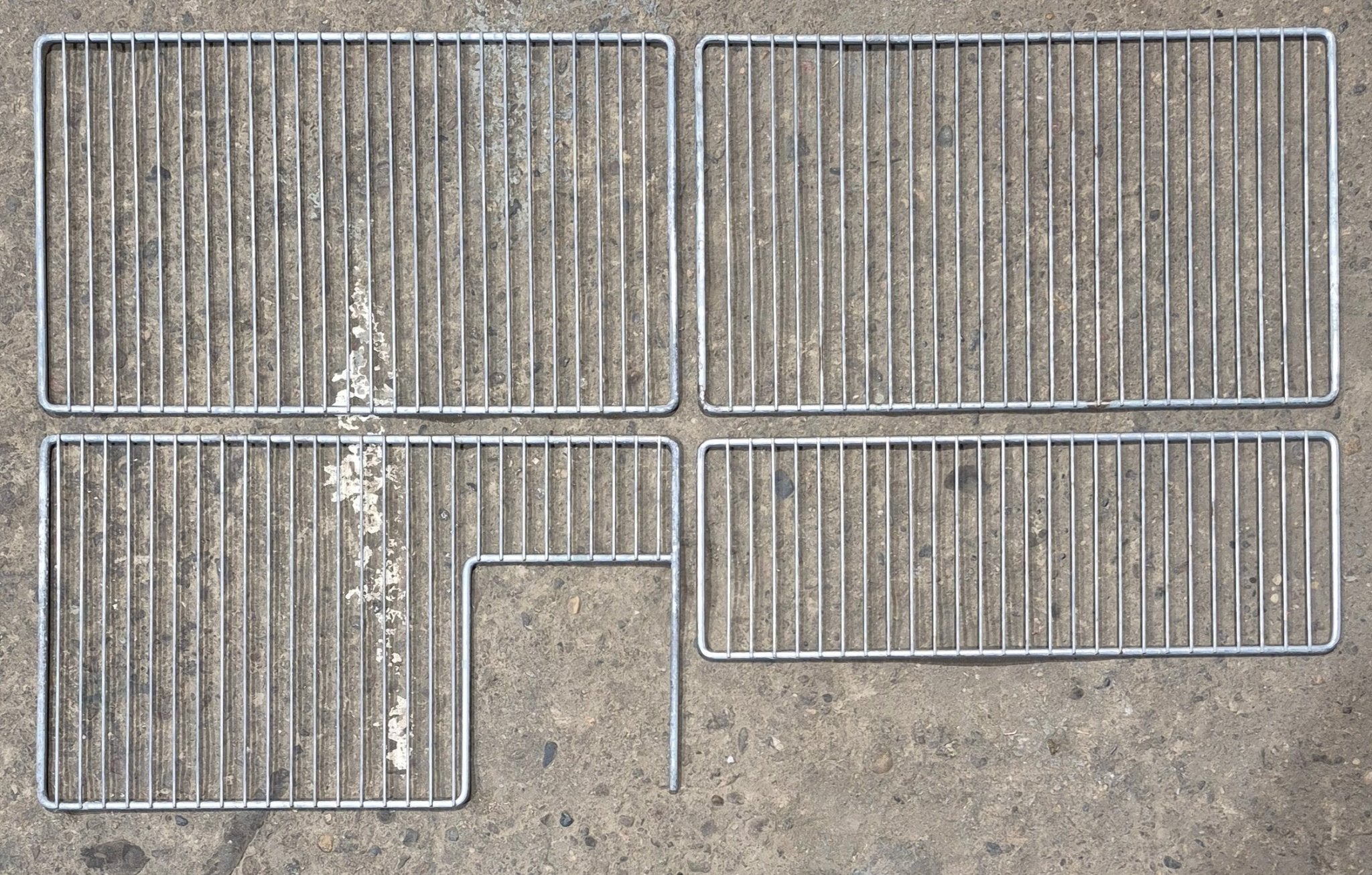 Used Dometic RM2807 Wire Shelf Set - Young Farts RV Parts