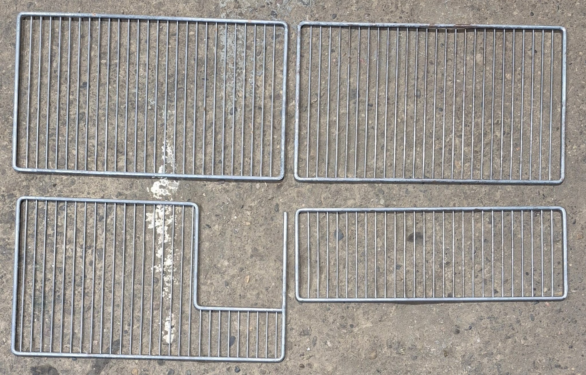 Used Dometic RM2807 Wire Shelf Set - Young Farts RV Parts