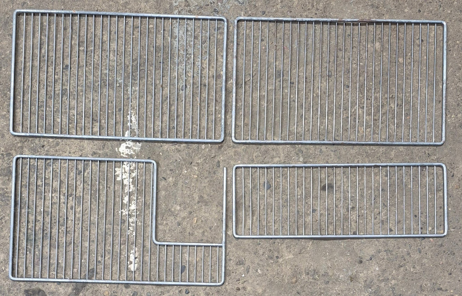 Used Dometic RM2807 Wire Shelf Set - Young Farts RV Parts