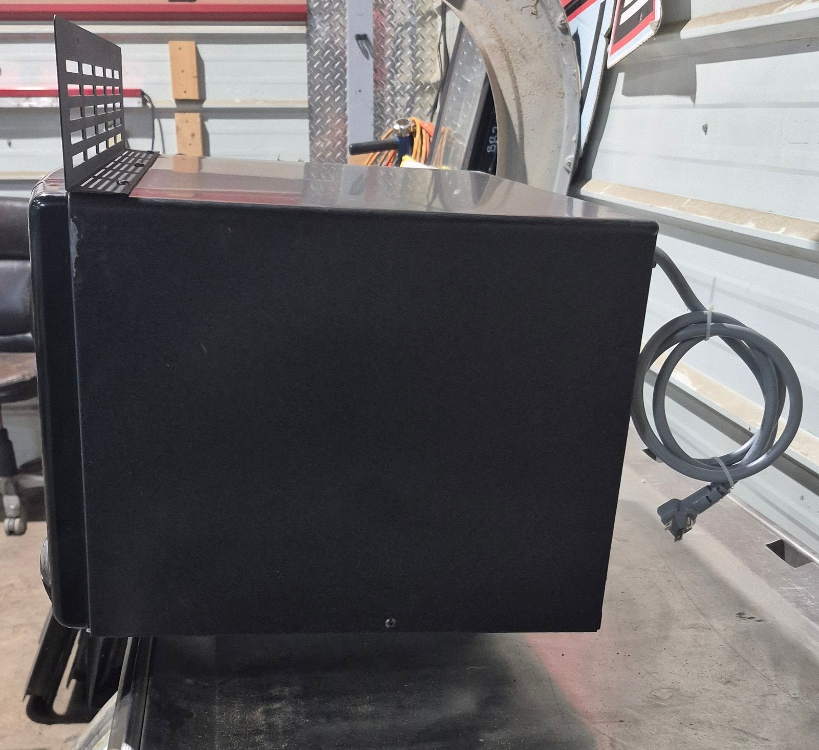 Used Dometic RV Microwave 22