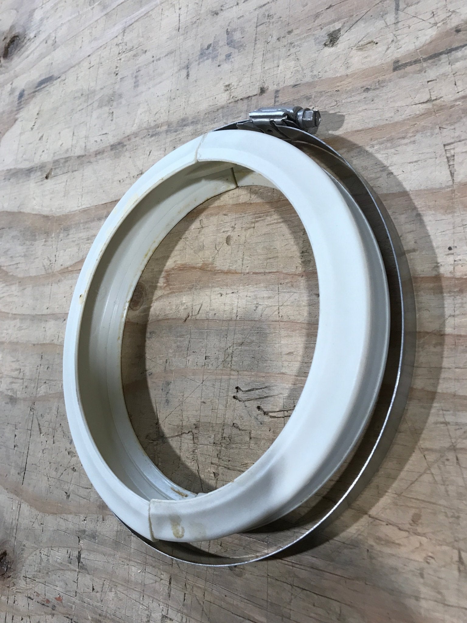 Used Dometic/ Sealand SC210 Clamp Kit 385310048 - Young Farts RV Parts