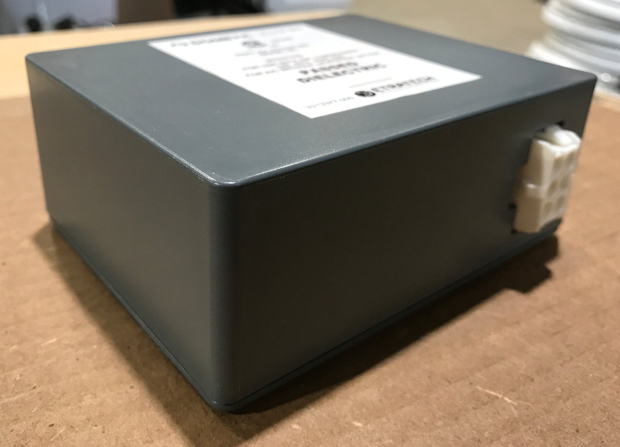 Used DOMETIC Single Zone CT Control Kit 3316230.714 (Black) - Young Farts RV Parts